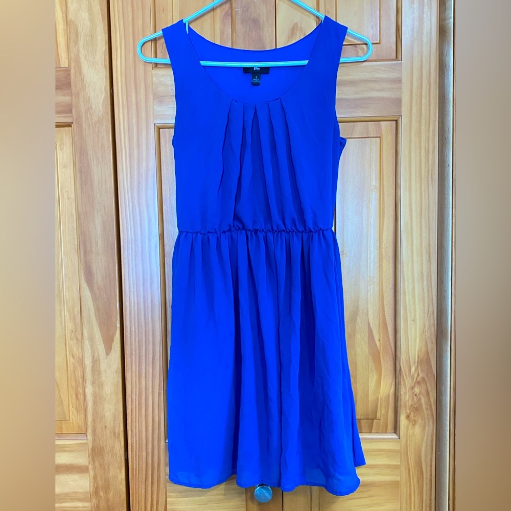 Juniors IZ Byer Blue dress Size Small